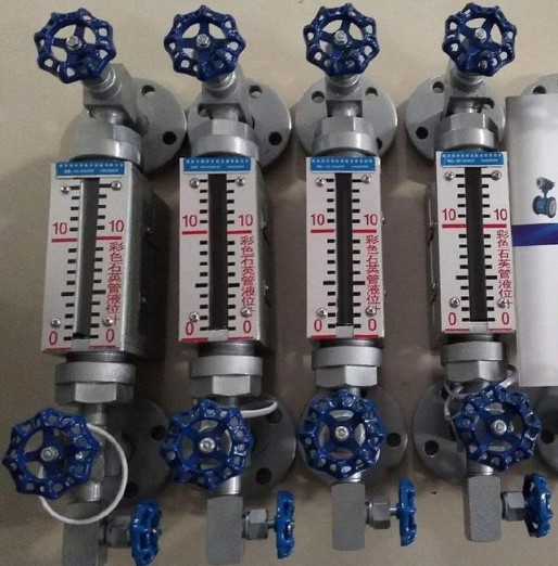 雙色石英玻璃管液位計(jì)產(chǎn)品圖